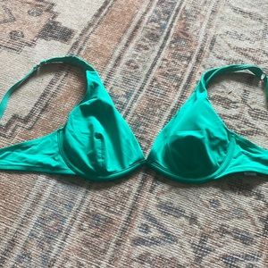 Athleta 34d/dd green